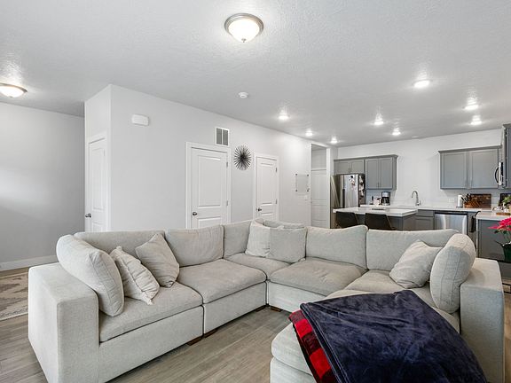 3rd image of 1215 S 200 E #11