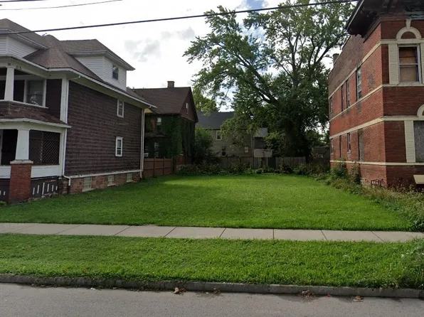 725 Cedar Ave #15, Niagara Falls, NY 14301