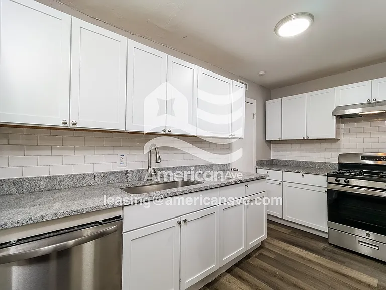 1549431_005_wm_-_kitchen_13218293.jpg