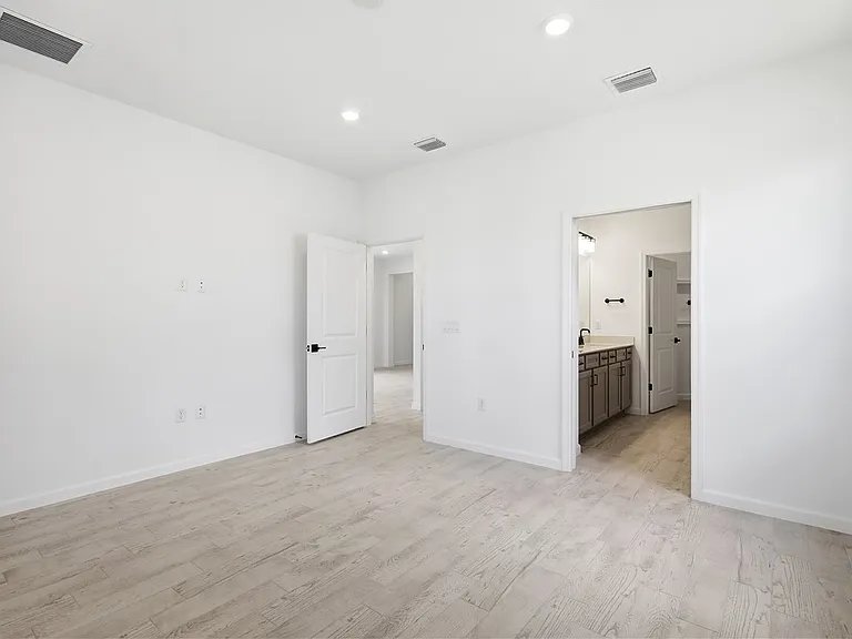1331 Haven Cir — Photo 12