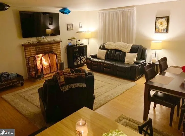 216 W Chester Pike #B — Photo 45