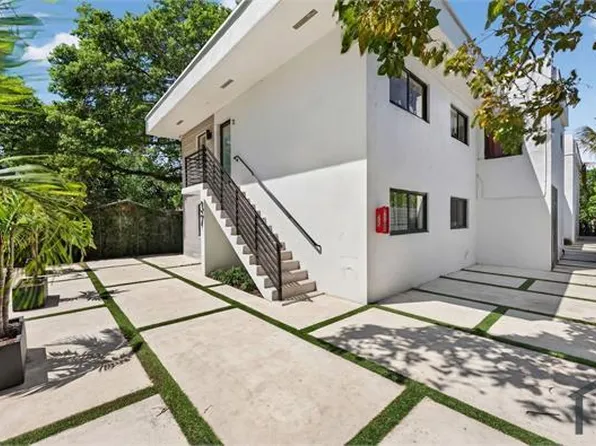 37 NW 59th St, Miami, FL