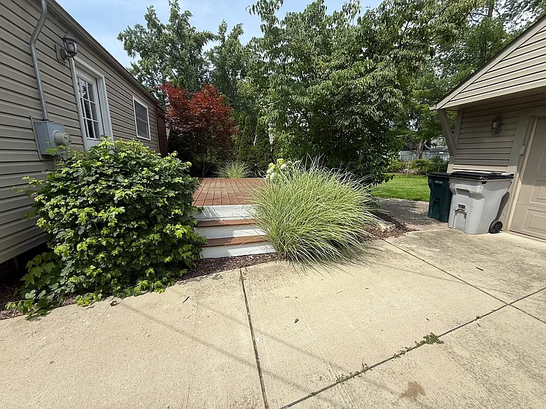 1846 Oakshire Ave — Photo 23