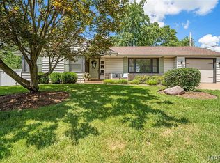 107 Huntleigh Dr, Saint Louis, MO 63122