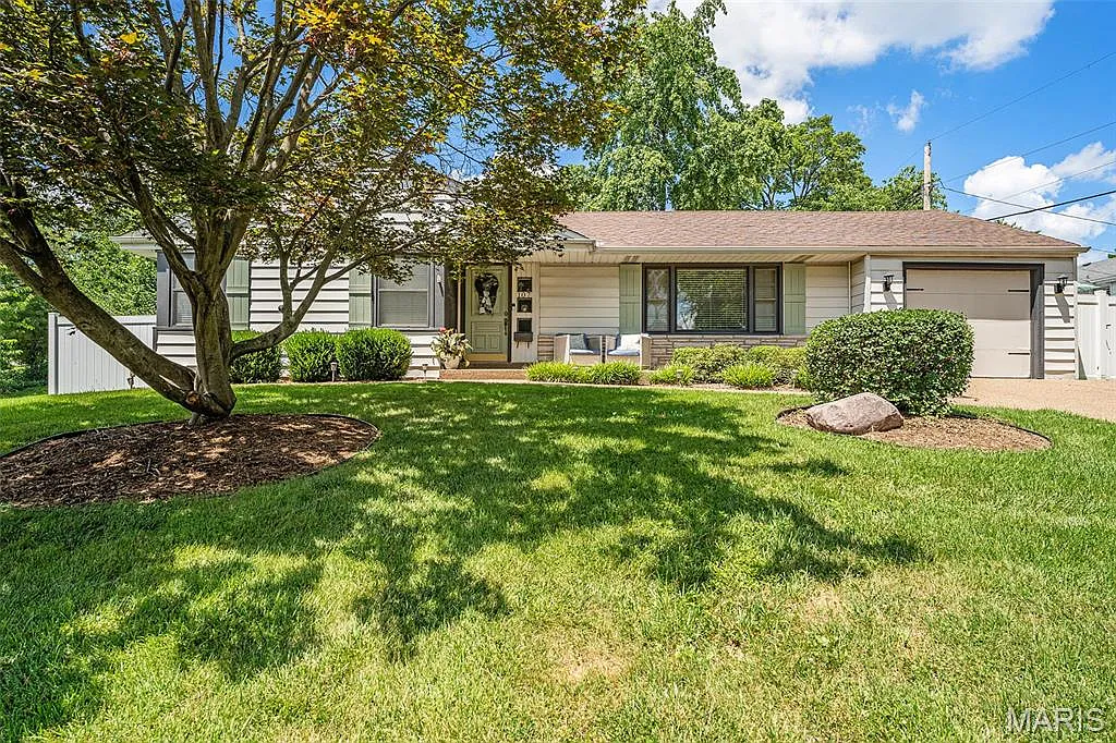 107 Huntleigh Dr photo 1