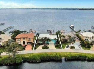 4260 NE Joes Point Rd, Stuart, FL 34996