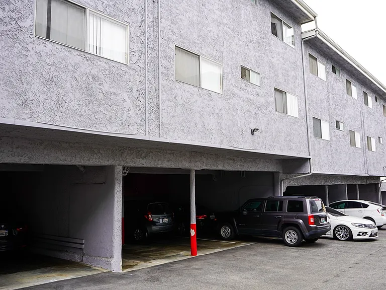 1731 Pacific Coast Hwy #19 — Photo 22