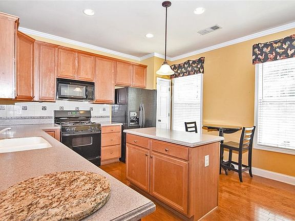 4th image of 2861 Brandl Cove Ct #1