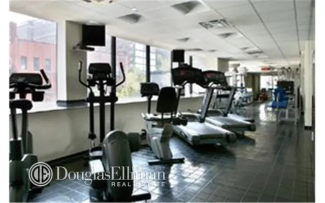 Rented by Douglas Elliman | media 33