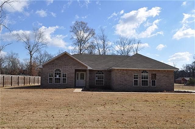 1st image of 123 Joshua Ln