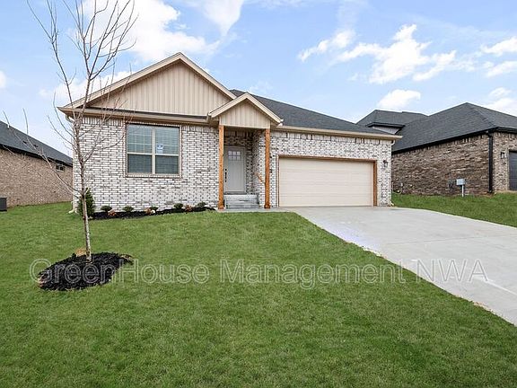 3rd image of 700 Merryfield St