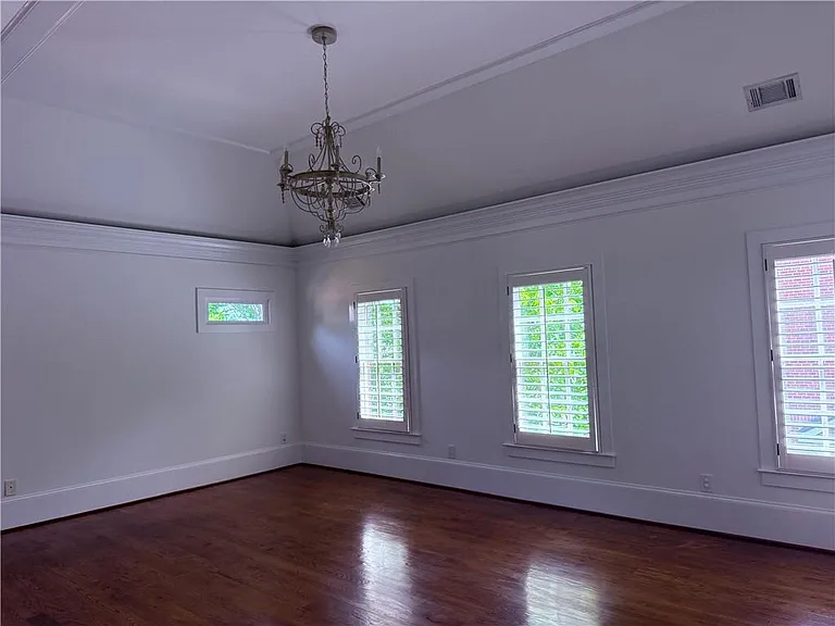 2617 Canterbury Trl NE — Photo 17