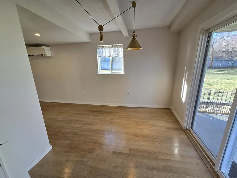 167 Robbins Ave #B — Photo 6