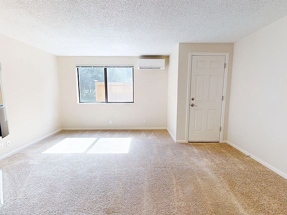 5th image of 601 Country Club Rd #127
