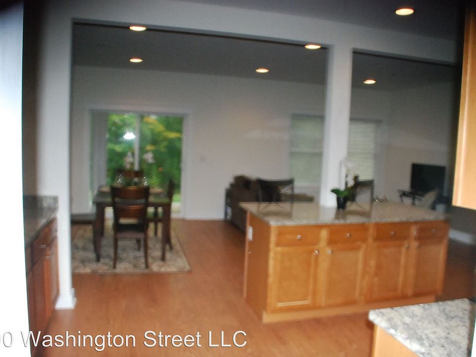 2nd image of 55 Monroe Dr Unit 6