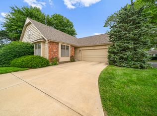 11101 Delmar Ct, Leawood, KS 66211