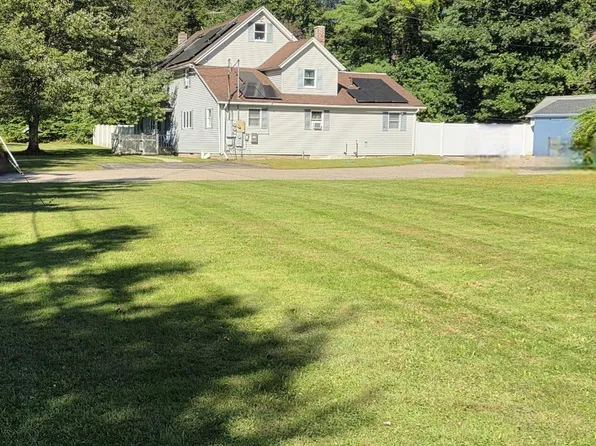704 Belchertown Rd, Ware, MA 01082