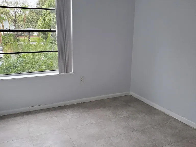 3546 Southpointe Dr — Photo 26
