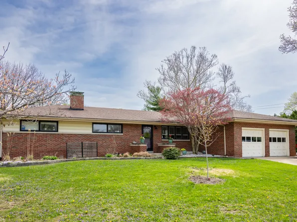 1104 S Westlawn Ave, Champaign, IL 61821