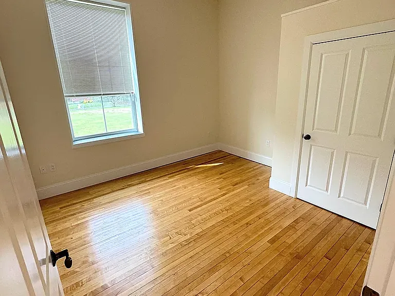 21 Williams St #2C — Photo 9