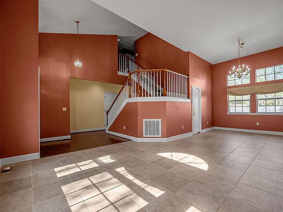 4th image of 905 Quarter Horse Ct