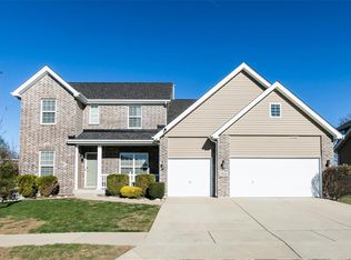 9806 Richmond Cavalry Dr, Saint Louis, MO 63123