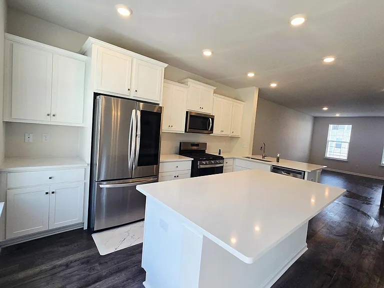 34 Autumn Park Dr — Photo 5