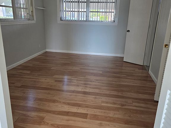 4th image of 3530 NE 23rd Ave APT 4