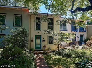 11444 Orchard Ln, Reston, VA 20190