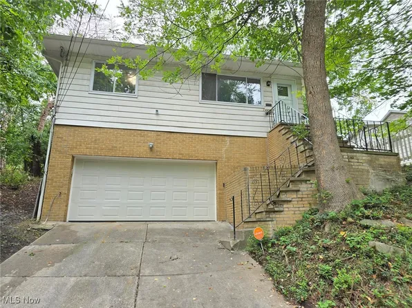 14408 Maple Ave, Maple Heights, OH 44137