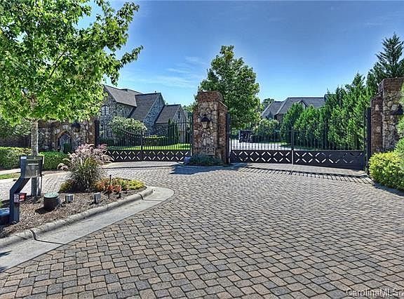 2nd image of 6132 Fletcher Cir
