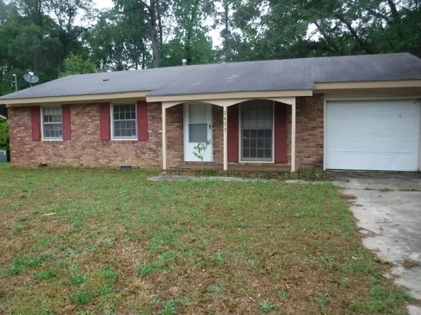2453 Dapleton Dr, Macon, GA 31206