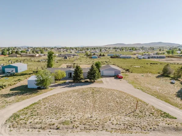 445 Gypsum Ln, Spring Creek, NV 89815