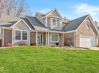 1417 Macintosh Ct, Avon, IN 46123