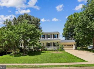 900 Barker Hill Rd, Herndon, VA 20170
