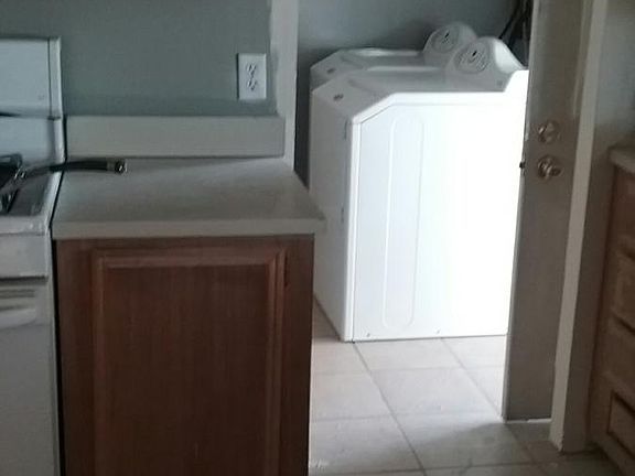 2nd image of 3449 Vista Del Monte Dr