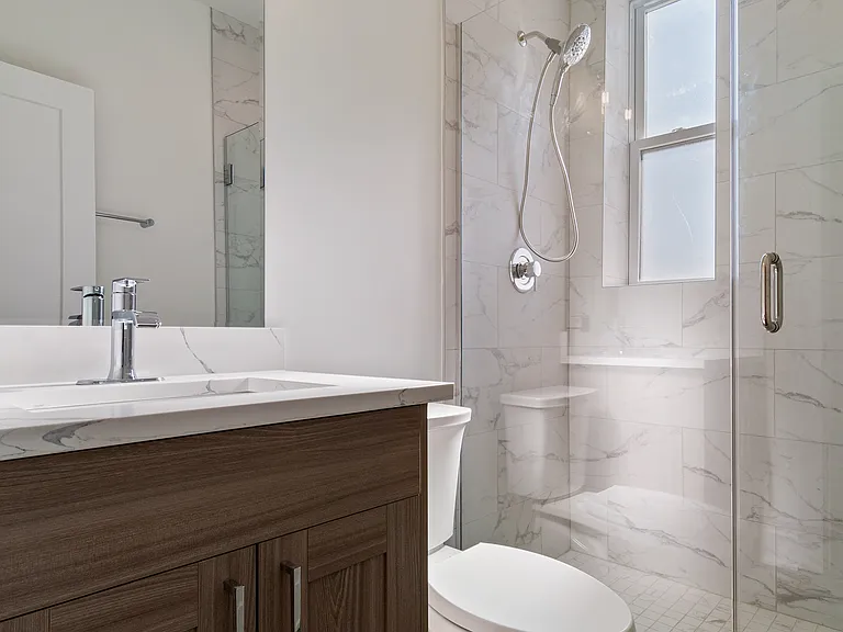 2833 N Whipple St #1R — Photo 9