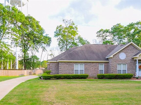 2nd image of 165 Ash Dr
