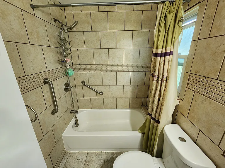 7130 Hollywood St — Photo 12
