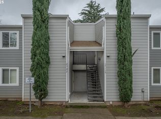 2702 SE 138th Ave APT 15, Portland, OR 97236