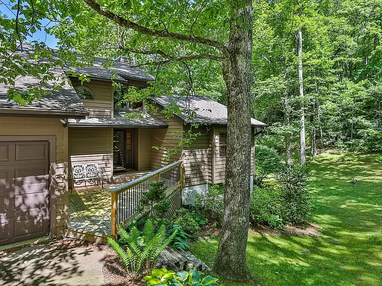 412 Dog Mountain Rd — Photo 9