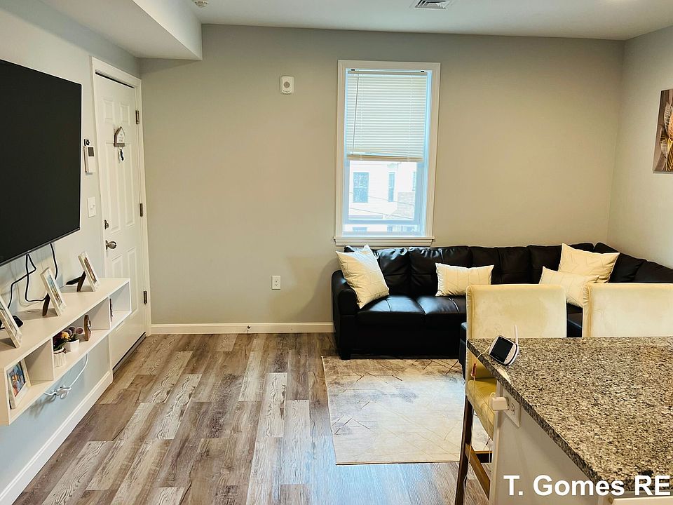1st image of 14 Macon Ave #201