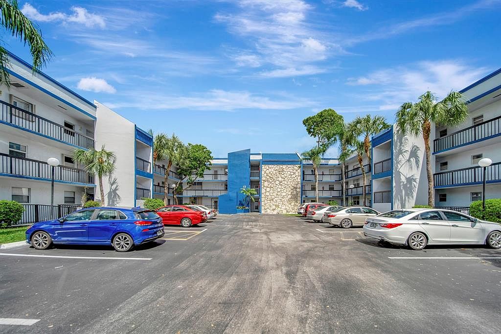 3100 Holiday Springs Blvd #305