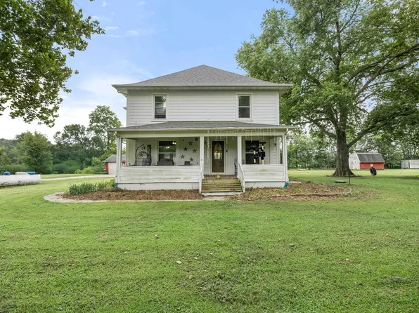 408 E Emerson St, Peru, IA 50222