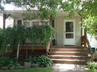 416 Tuscarawas St NE, Navarre, OH 44662