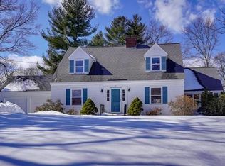 39 Bartlett St, Chelmsford, MA 01824