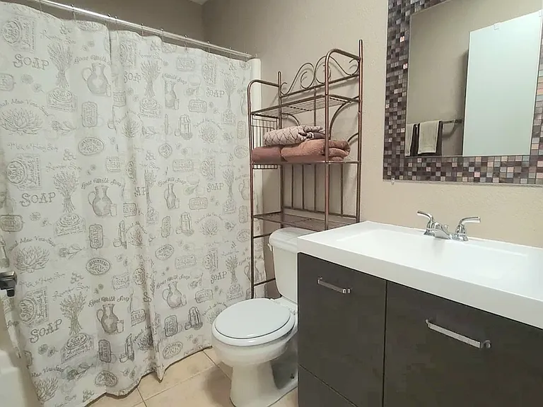 328 N Calle Del Chancero — Photo 15