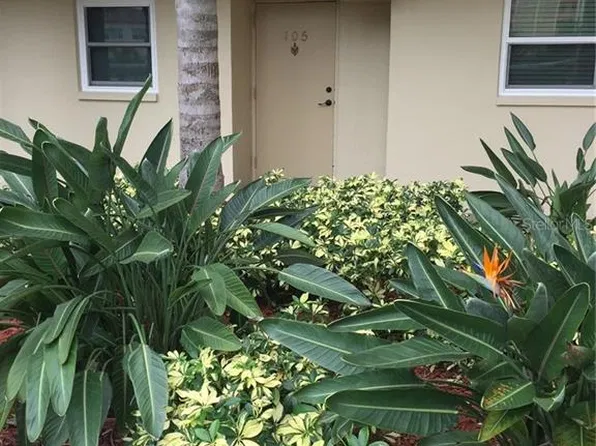 9 Forbes Pl APT 105, Dunedin, FL 34698