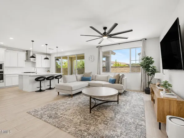 1452 E NARROWLEAF Court, Gilbert, AZ 85298