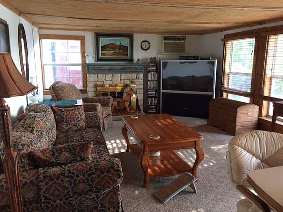 4th image of 4509 Clarke Dr